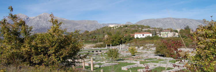 Alba Fucens excavated area